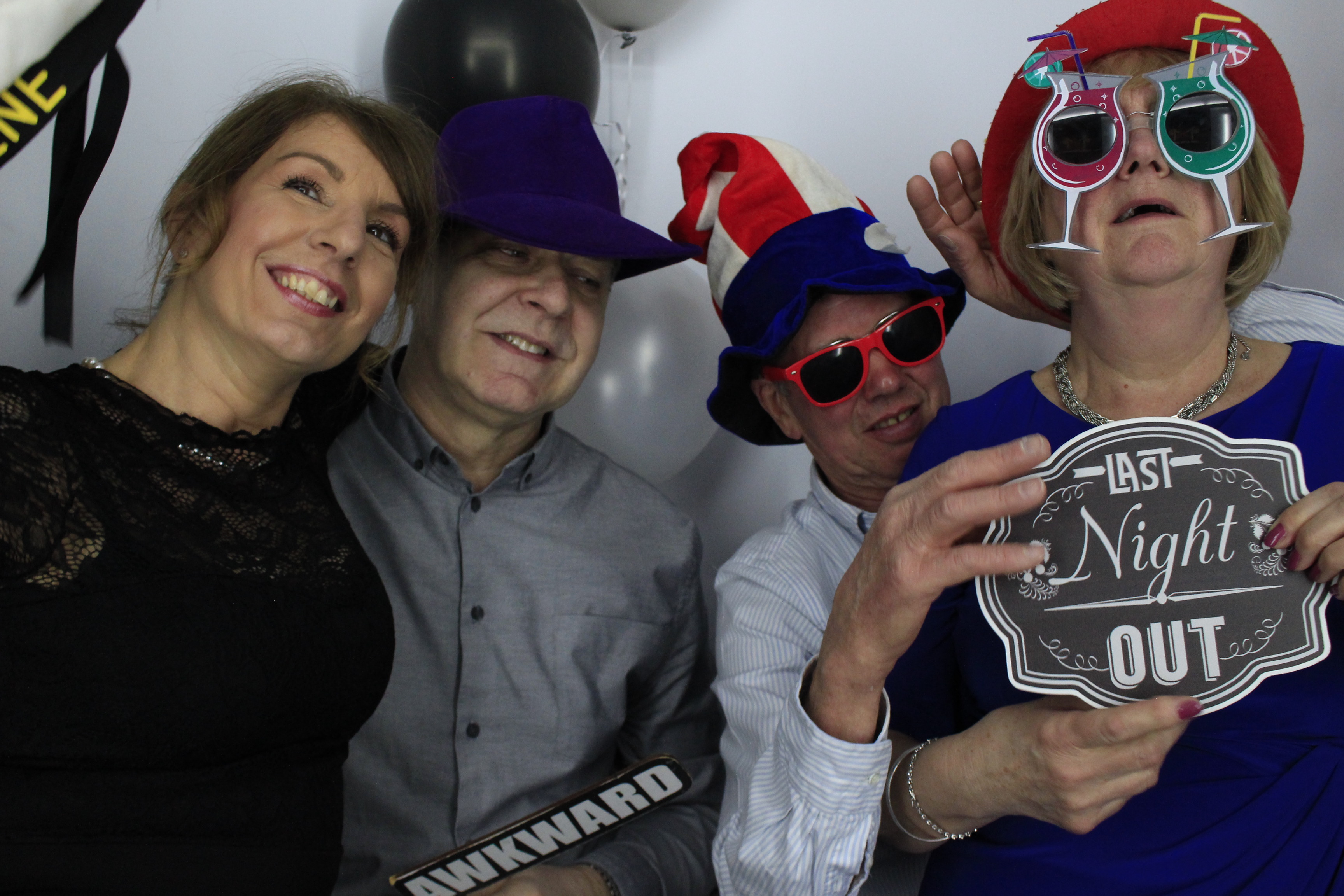 Darren and sarah’s 40th birthday celebration | View more photos from the event at gallery.myphotoboothexperience.co.uk/u/MyPhotoBoothExperienceLtd/Darren-and-sarah’s-40th-birthday-celebration